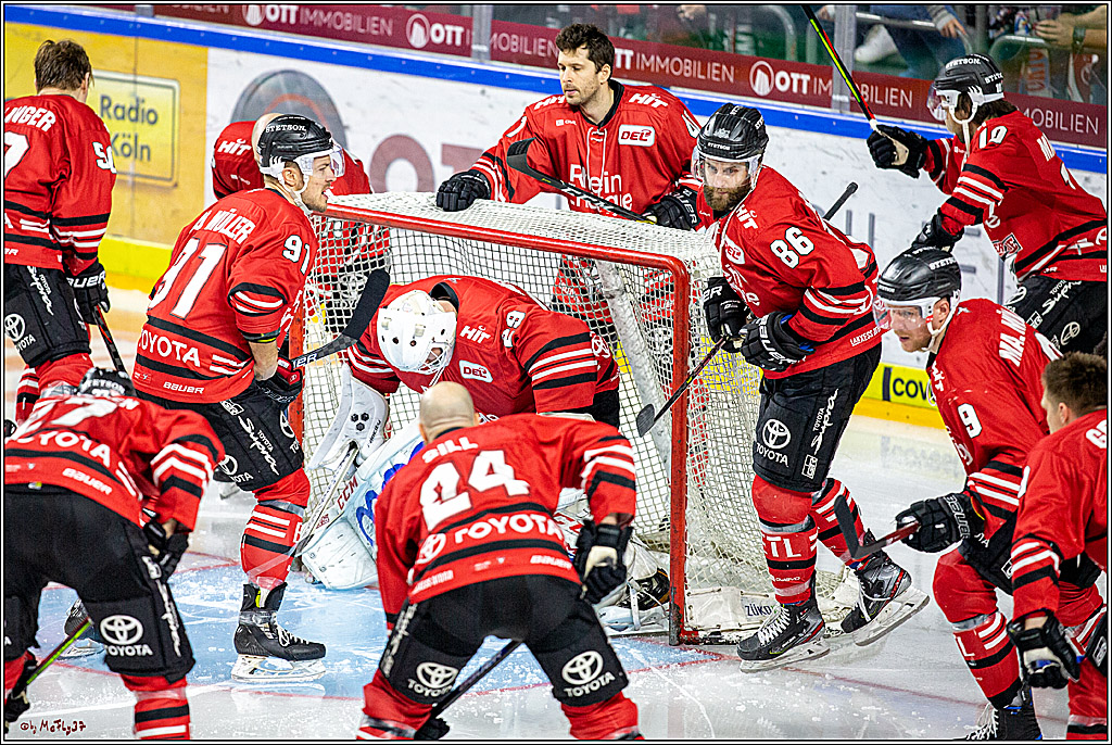DEL;  Koelner Haie - EHC Red Bull Muenchen; Koeln, 02.02.2020